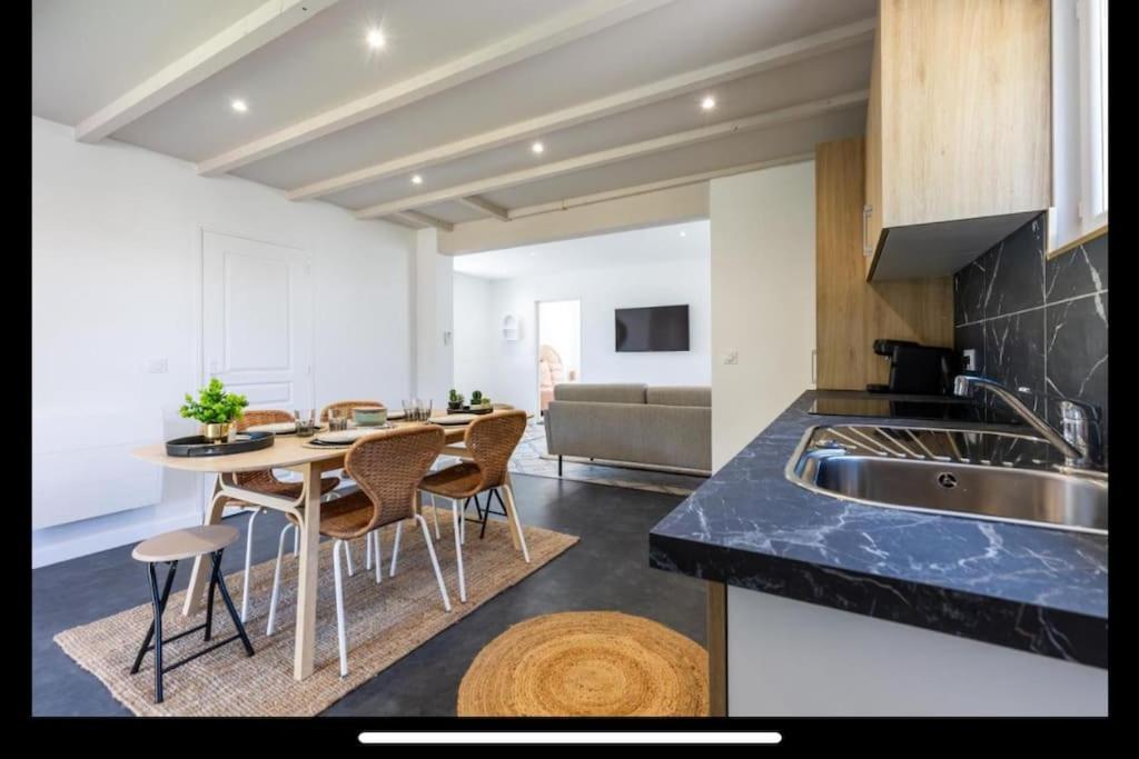 Maison A Deux Pas Du Port 兰顿 外观 照片